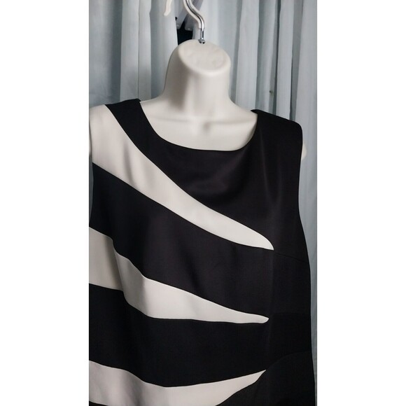 R&M Richards Dress Women's 14w Black White Sheath Zip Back Sleeveless - Picture 3 of 7